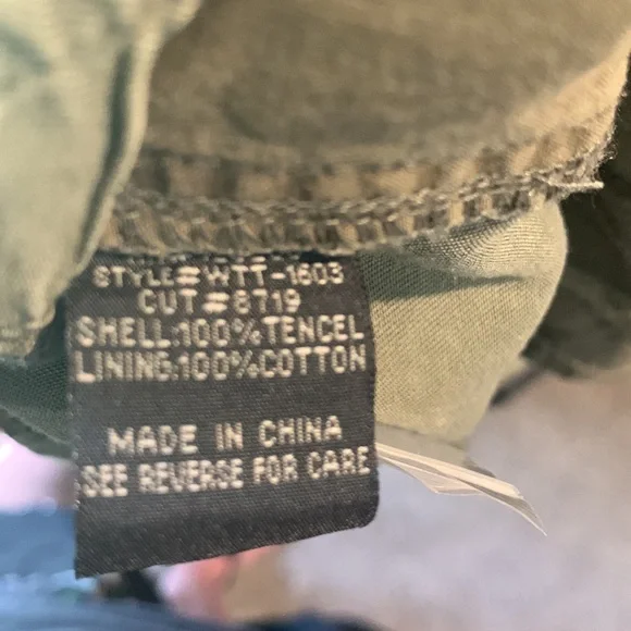 🛑 SOLD 🛑 - Olive Green Jogger Cargo Pants - Picture 8 of 12